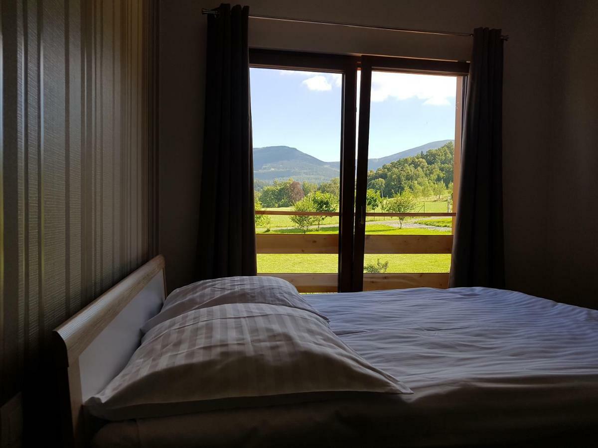 B&B Dom Z Bali Miłków エクステリア 写真